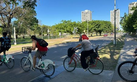 El uso de bicicletas en la ciudad de Santa Fe: una mirada desde la agrupación Santa Fe en Bici. El uso de bicicletas en la ciudad de Santa Fe: una mirada desde la agrupación Santa Fe en Bici.