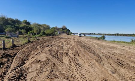 operativo en el rio salado: encuentran el cuerpo de un hombre flotando en el agua operativo en el rio salado: encuentran el cuerpo de un hombre flotando en el agua