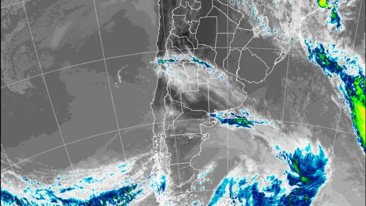 Entre el jueves y la ma&ntilde;ana del viernes se prev&eacute;n lluvias, tormentas y r&aacute;fagas que podr&iacute;an superar los 60 km/h en Santa Fe y la regi&oacute;n.