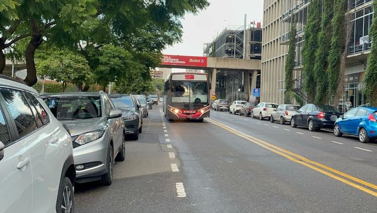 La línea 9 ya realiza su nuevo recorrido e ingresa al Puerto de Santa Fe