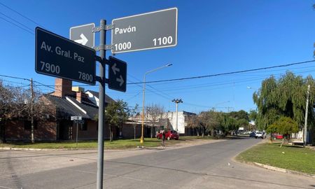 Dos personas atacaron a un hombre en inmediaciones de Avenida General Paz y Pavón. Dos personas atacaron a un hombre en inmediaciones de Avenida General Paz y Pavón.