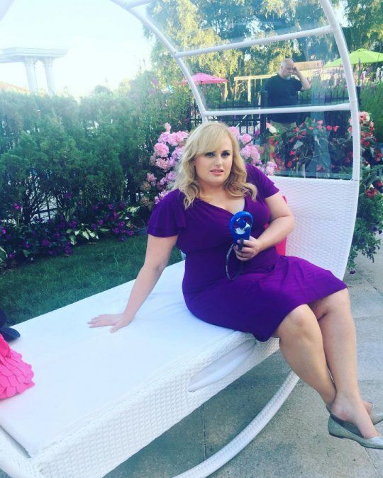Rebel Wilson es una de las mujeres más bellas de Hollywood y con una personalidad avasallante