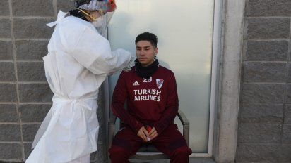 River: Montiel da positivo en el test serológico y quedó aislado por prevención