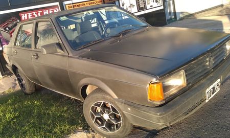 Encontraron un coche robado el domingo en el Barrio Candioti Sur Encontraron un coche robado el domingo en el Barrio Candioti Sur