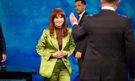 Cristina Kirchner anunció su candidatura a legisladora bonaerense. Cristina Kirchner anunció su candidatura a legisladora bonaerense.