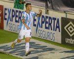 Atlético Tucumán derrotó a Vélez 2-0 y se prendió en la lucha en la Zona B de la Copa de la Liga.