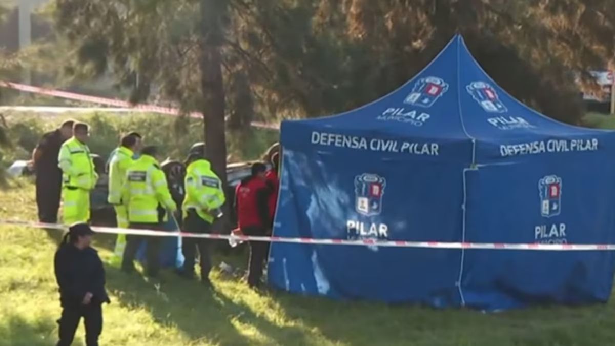 Una de las hipótesis es que el despiste pudo haberse provocado por la rotura de un buje de la rueda delantera derecha, aunque todavía no hay información oficial. Una de las hipótesis es que el despiste pudo haberse provocado por la rotura de un buje de la rueda delantera derecha, aunque todavía no hay información oficial.