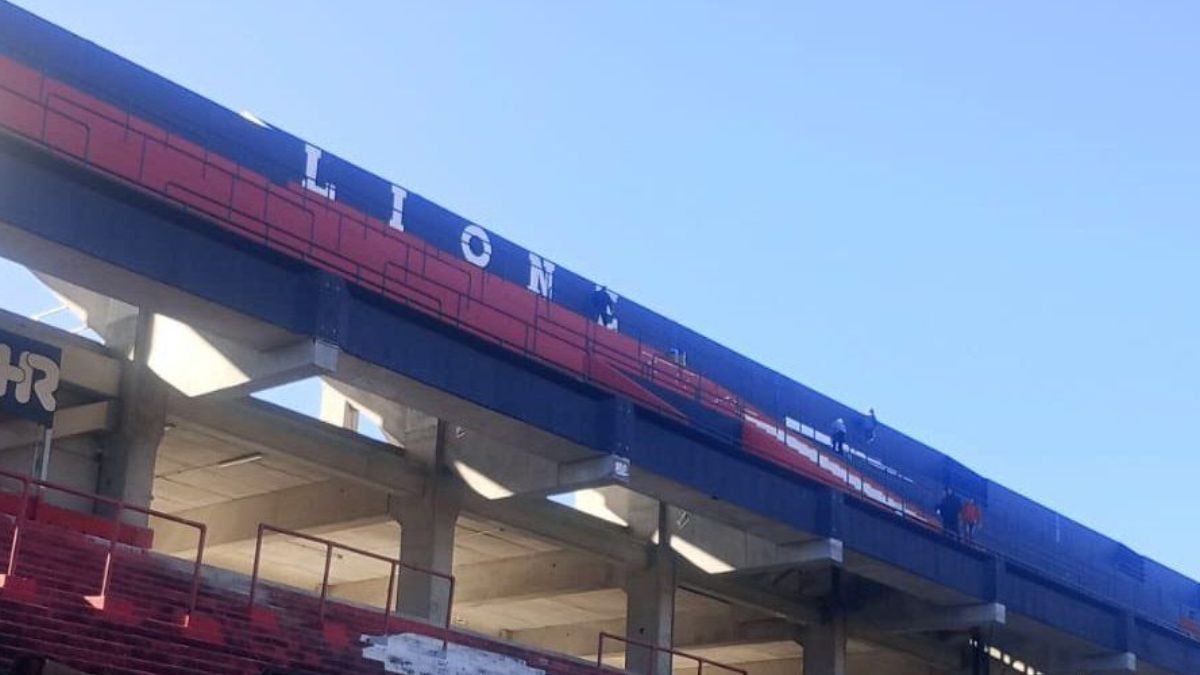 La tribuna, entonces, pasará a llamarse Lionel Messi. La tribuna, entonces, pasará a llamarse Lionel Messi.