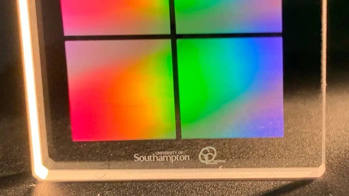 Inventan un sistema de almacenamiento capaz de comprimir 500 TB en un disco del tamaño de un CD