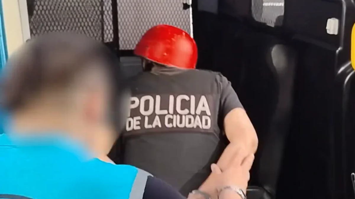 El hombre tiene 55 años y se lo vincula con una organización colombiana y peruana que distribuye cocaína de alta pureza.