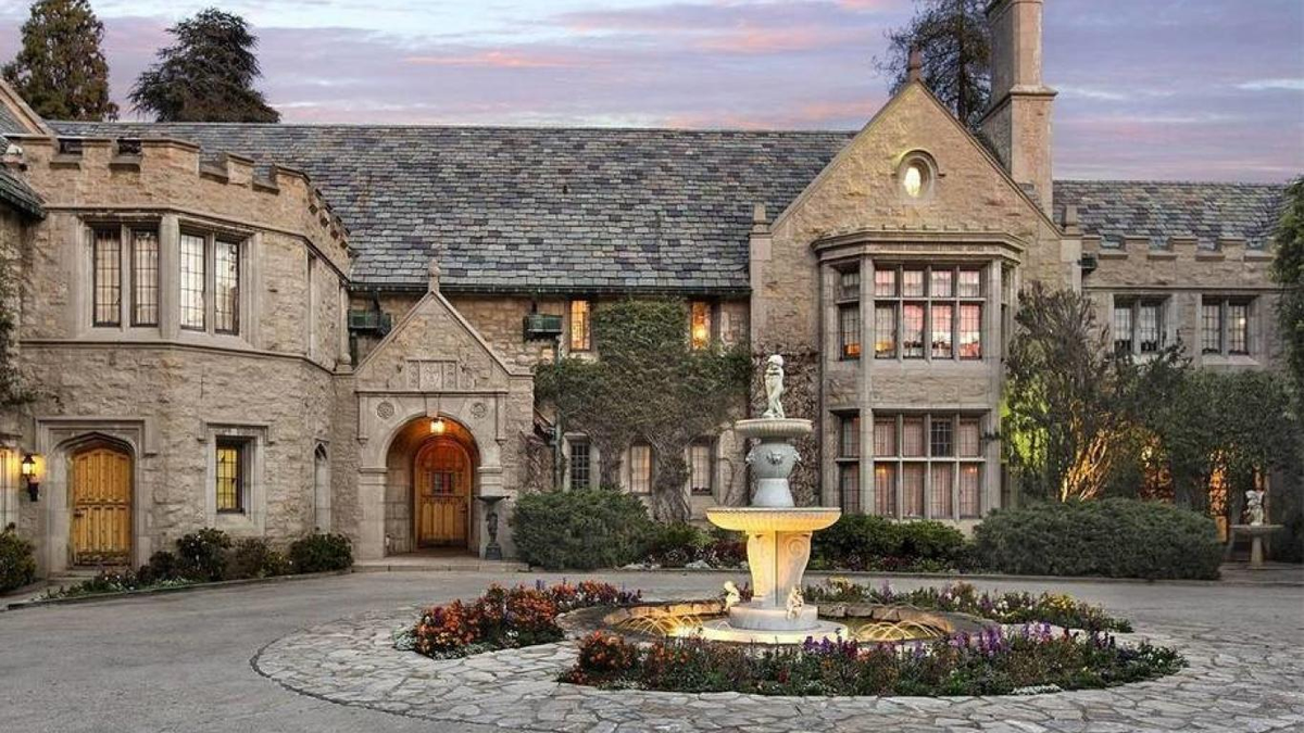 La mansi&oacute;n de Playboy de Hugh Hefner.