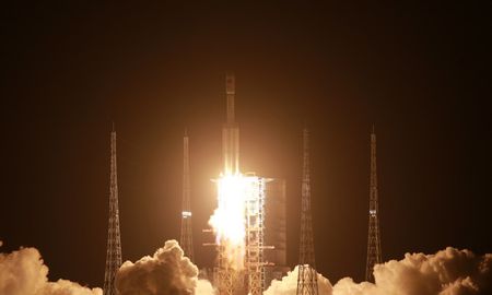 China volvió a lanzar una nueva misión espacial con carga para su propia estación espacial Tiangong. China volvió a lanzar una nueva misión espacial con carga para su propia estación espacial Tiangong.