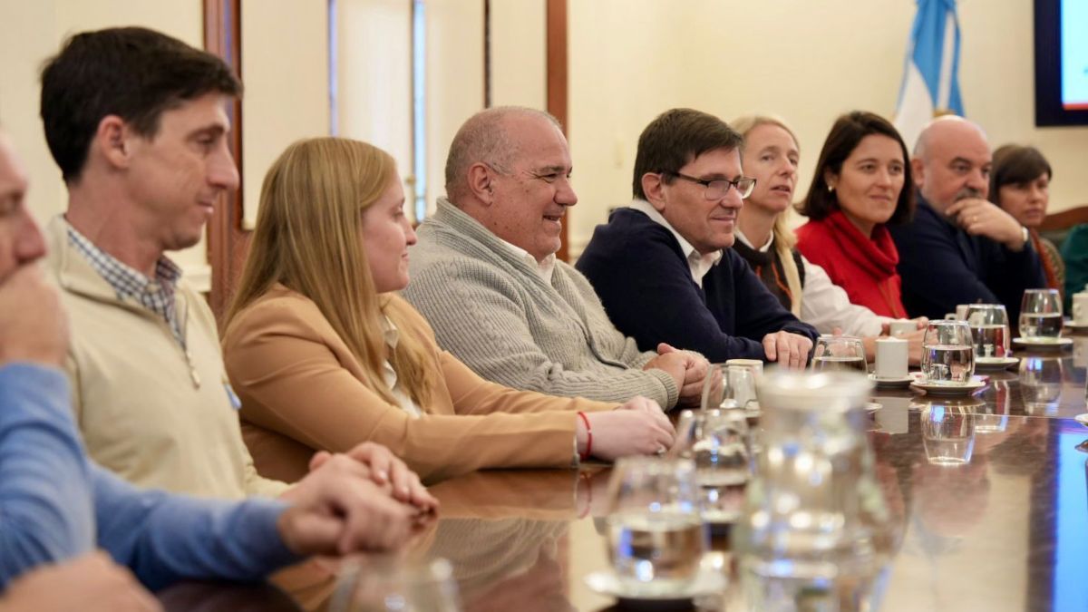 El Gobierno Provincial firmó un convenio con la Universidad Tecnológica Nacional (UTN) para que las villas deportivas desarrolladas para los Juegos Suramericanos Santa Fe 2026 El Gobierno Provincial firmó un convenio con la Universidad Tecnológica Nacional (UTN) para que las villas deportivas desarrolladas para los Juegos Suramericanos Santa Fe 2026
