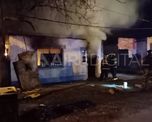El fuego causó graves daños en su estructura. El fuego causó graves daños en su estructura.