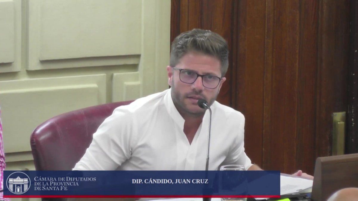 El presidente de la comisi&oacute;n de Seguridad de la C&aacute;mara baja, Juan Cruz C&aacute;ndido (UCR), destac&oacute; que lo ocurrido en la subcomisar&iacute;a 14&deg; &ldquo;es la consecuencia l&oacute;gica de haber suspendido y relentizado el plan de obra p&uacute;blica penitenciaria&rdquo;