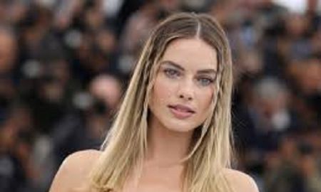 Piratas del Caribe: Margot Robbie se suma al elenco de la película y pide que su personaje sea LGBTIQ+ Piratas del Caribe: Margot Robbie se suma al elenco de la película y pide que su personaje sea LGBTIQ+