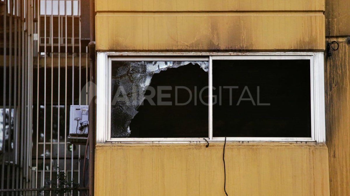 Se incendió un departamento en Rosario y murieron dos hombres