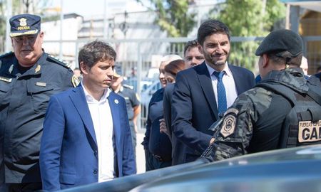 Kicillof y Pullaro se reunieron pro primera vez el pasado 25 de marzo en la localidad bonaerense de San Nicolás. Kicillof y Pullaro se reunieron pro primera vez el pasado 25 de marzo en la localidad bonaerense de San Nicolás.