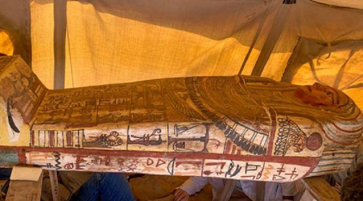 Este es uno de los 14 sarcófagos que fueron hallados en el fondo de un pozo de Saqqara
