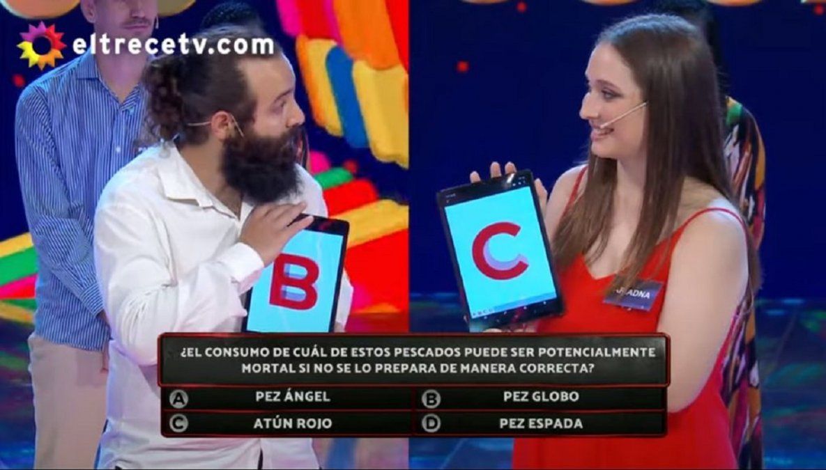 Los 8 escalones: ayudó a su rival en la final