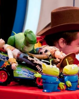Migue Granados anunció su incorporación al elenco de doblaje de la nueva producción de Disney y Pixar. Migue Granados anunció su incorporación al elenco de doblaje de la nueva producción de Disney y Pixar.