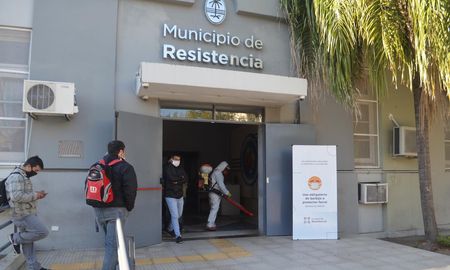 El nivel de contagio se ha disparado, los casos que aparentemente estaban concentrados en el macro centro se han desperdigado en la ciudad y todos estamos expuestos a contagiarnos, afirmó Martínez. El nivel de contagio se ha disparado, los casos que aparentemente estaban concentrados en el macro centro se han desperdigado en la ciudad y todos estamos expuestos a contagiarnos, afirmó Martínez.
