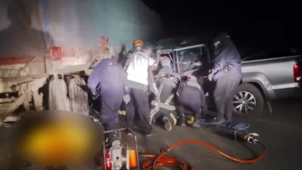 Las dos víctimas fatales iban a bordo de la camioneta.