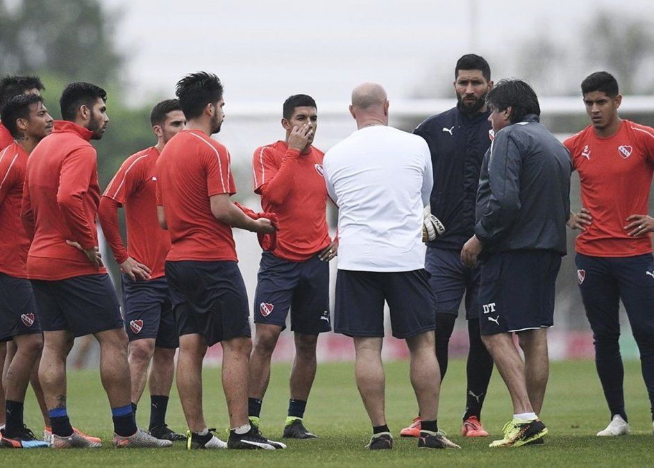 Los jugadores de Independiente evalúan no entrenar por falta de pago