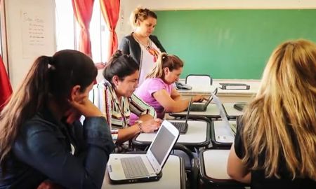 la historia de la escuela virtual santafesina que sigue dando clases la historia de la escuela virtual santafesina que sigue dando clases
