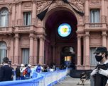Diego Maradona falleció este miércoles a los 60 años mientras se recuperaba de la operación en la cabea a la que fue sometido a principios de noviembre. Diego Maradona falleció este miércoles a los 60 años mientras se recuperaba de la operación en la cabea a la que fue sometido a principios de noviembre.