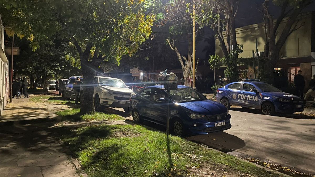 Barrio Centenario: incautaron droga y detuvieron a varias personas Barrio Centenario: incautaron droga y detuvieron a varias personas