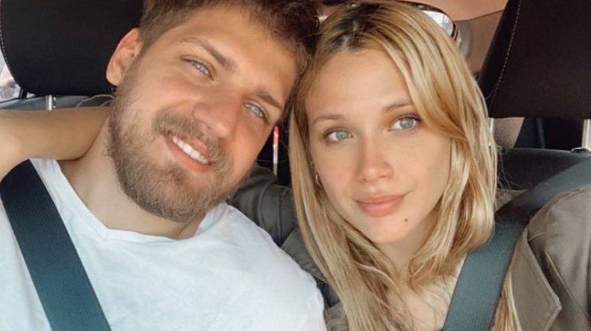 Barbie Vélez espera un bebé con Lucas Rodríguez.