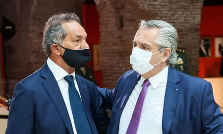 El exembajador en Brasil Daniel Scioli asumirá mañana como ministro de Desarrollo Productivo. El exembajador en Brasil Daniel Scioli asumirá mañana como ministro de Desarrollo Productivo.