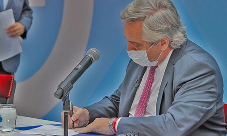 Aire de Santa Fe | alberto fernandez NA serra.jpg