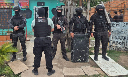 Rosario: cuatro detenidos tras allanamientos con más de 400 dosis de cocaína Rosario: cuatro detenidos tras allanamientos con más de 400 dosis de cocaína