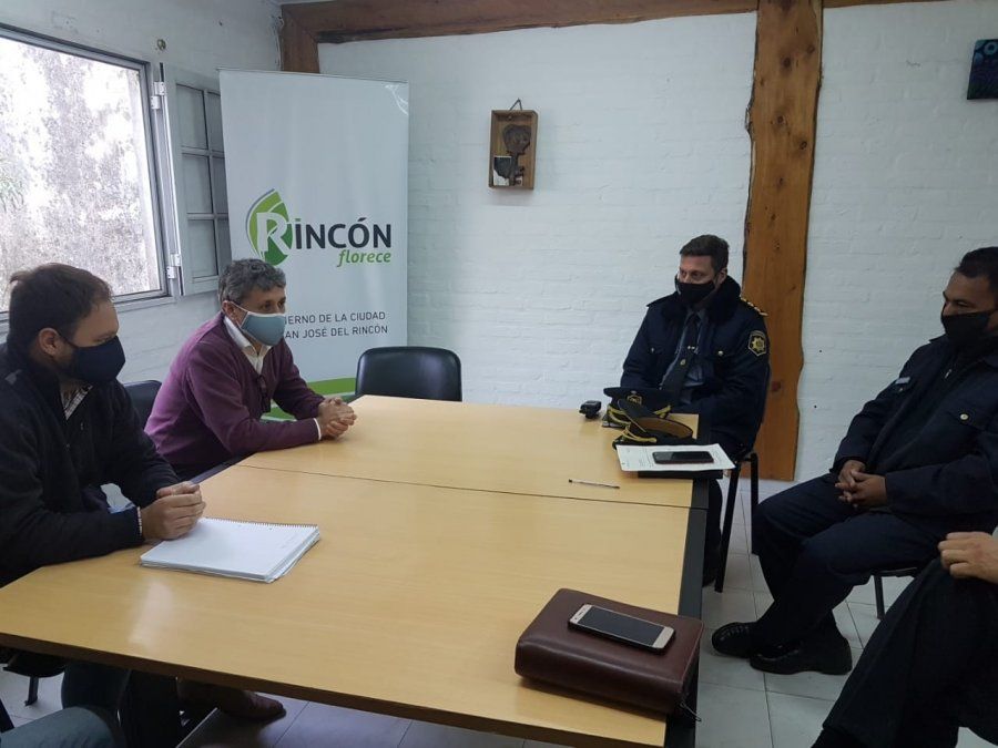 Reuni&oacute;n en la municipalidad de San Jos&eacute; del Rinc&oacute;n