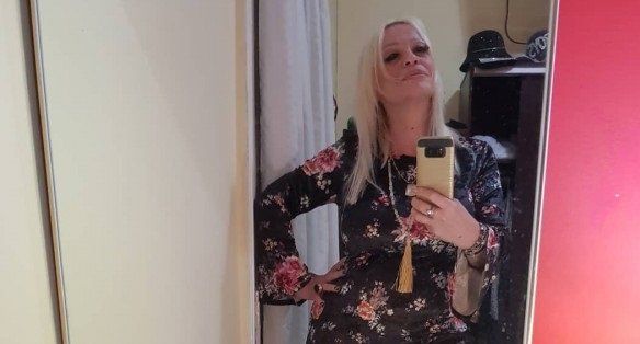 Silvia Süller se desnudó durante una transmisión en vivo