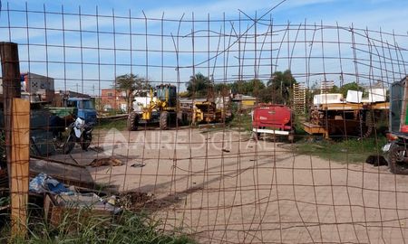 En marzo la empresa paralizó la obra por falta de pago. En marzo la empresa paralizó la obra por falta de pago.