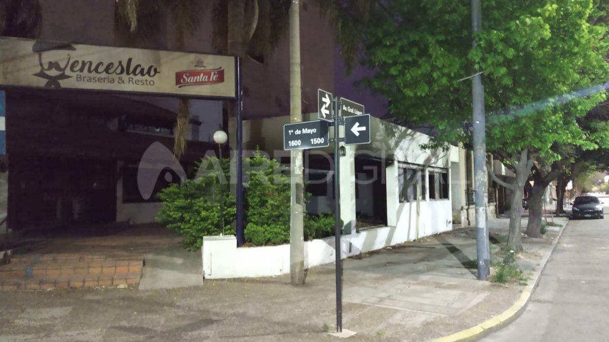 general López y 1 de Mayo: por décadas funcionó un clásico restaurante en el inmueble quemado