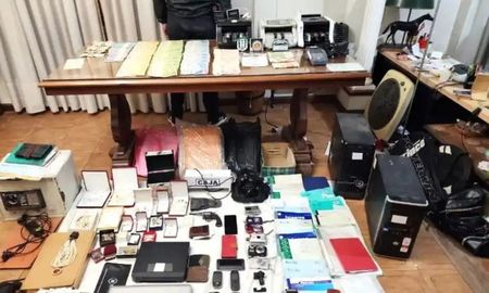 Dueños de una “cueva” en el sur de Santa Fe fueron condenados a donar equipamiento médico tras una causa por actividad financiera ilegal. Dueños de una “cueva” en el sur de Santa Fe fueron condenados a donar equipamiento médico tras una causa por actividad financiera ilegal.