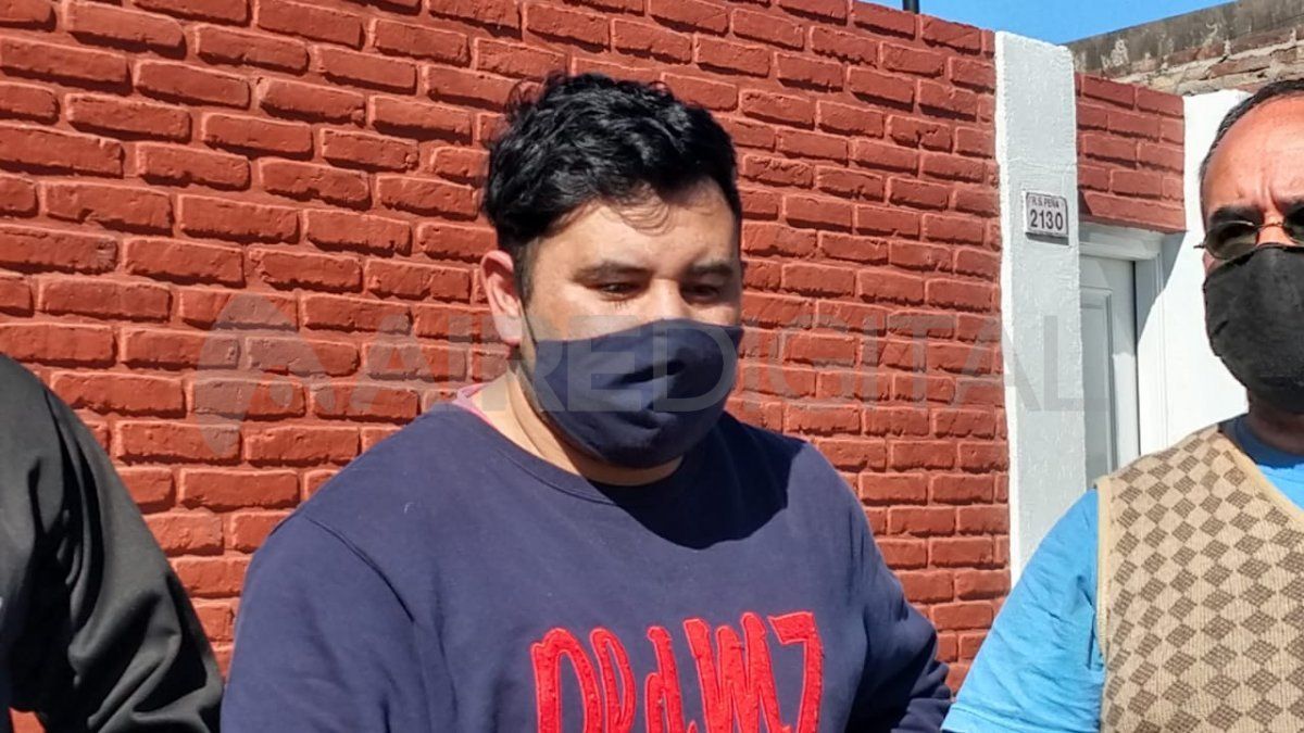 José Paye es taxista