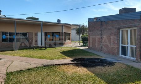 Según la Fiscalía y querella, el docente abusaba durante sus clases realizadas en el patio del jardín. Según la Fiscalía y querella, el docente abusaba durante sus clases realizadas en el patio del jardín.