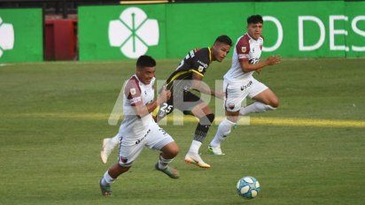 Un club italiano está interesado por Facundo Farías, la joya de Colón