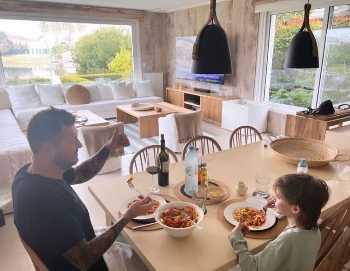 Marcelo Tinelli descansa de la rutina en una casona, ubicada en Tigre. Marcelo Tinelli descansa de la rutina en una casona, ubicada en Tigre.