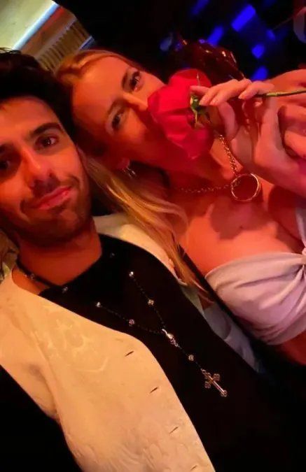 Nicole Neumann vive un presente amoroso muy intenso y está muy enamorada del corredor automovilístico.