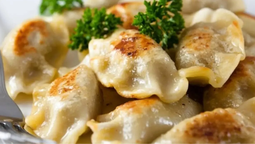 altText(Varenikes: la receta más fácil y económica para hacer pasta rellena en casa paso a paso)}