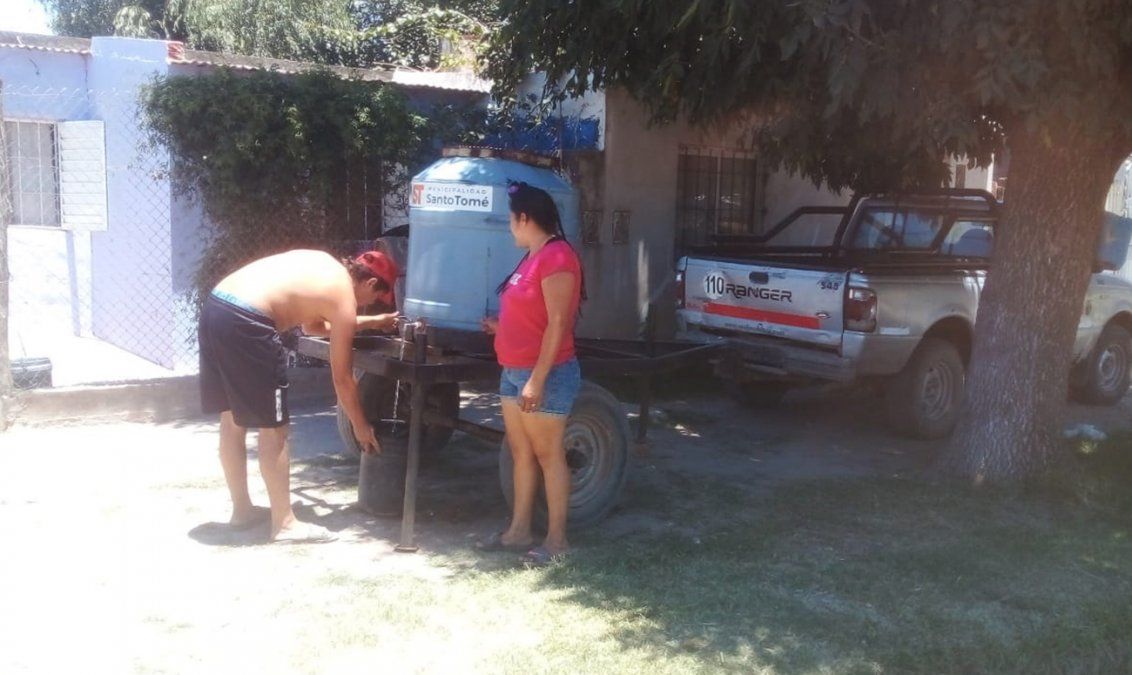 El tanque de 500 litros fue ubicado en la intersección de Lisandro de la Torre y Seguí.&nbsp;