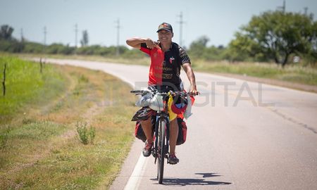 Luego de no poder estar en San Juan (el partido se jugó sin público en las tribunas), decidió emprender su camino a Santiago del Estero, lugar en donde se desarrollará el Trofeo de Campeones que enfrentará a River Plate y Colón de Santa Fe. Luego de no poder estar en San Juan (el partido se jugó sin público en las tribunas), decidió emprender su camino a Santiago del Estero, lugar en donde se desarrollará el Trofeo de Campeones que enfrentará a River Plate y Colón de Santa Fe.