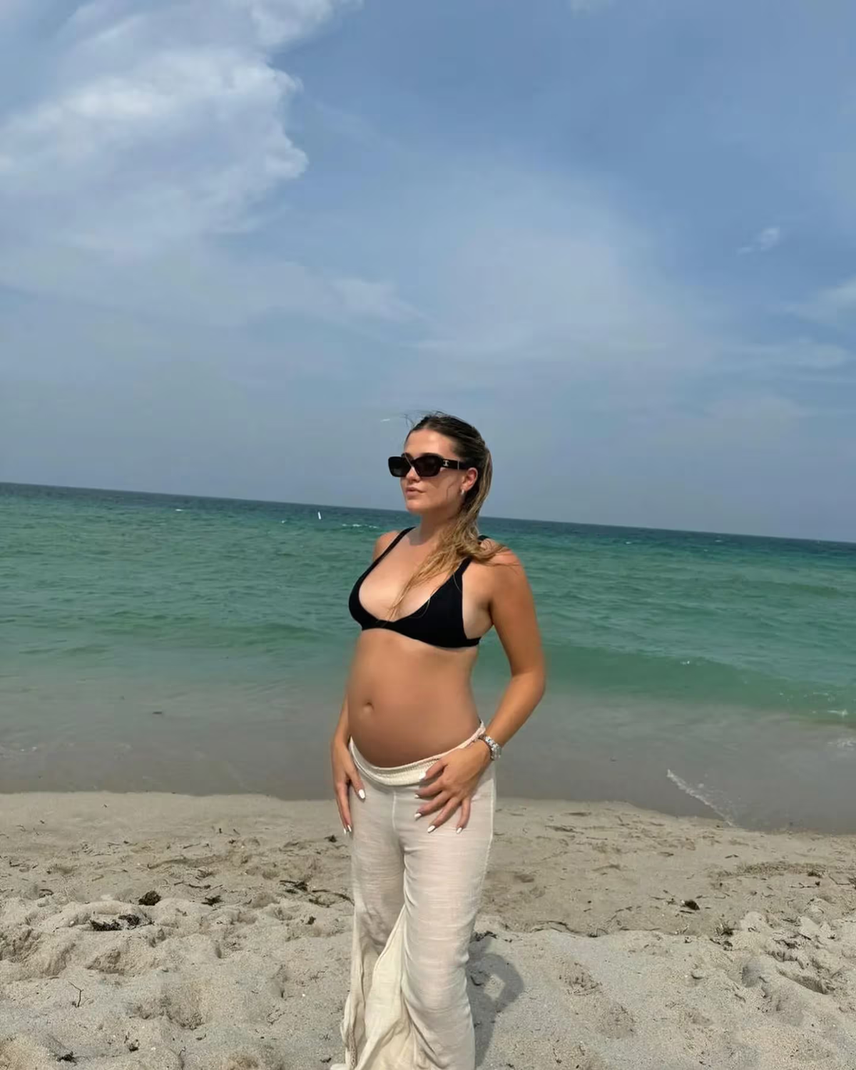 La foto de Sofía Calzetti luciendo su embarazo. La foto de Sofía Calzetti luciendo su embarazo.