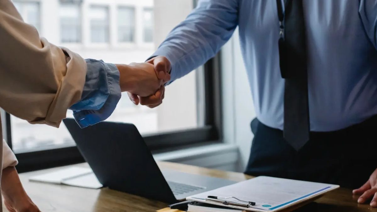 Los perfiles solicitados incluyen desde pasantías hasta puestos en áreas como análisis de datos y desarrollo tecnológico. Los perfiles solicitados incluyen desde pasantías hasta puestos en áreas como análisis de datos y desarrollo tecnológico.